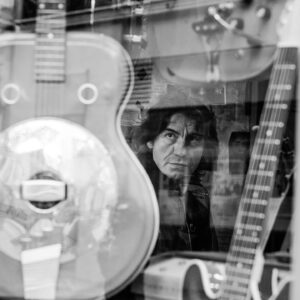 28 APRILE 2008, LONDRA GUITAR SHOP